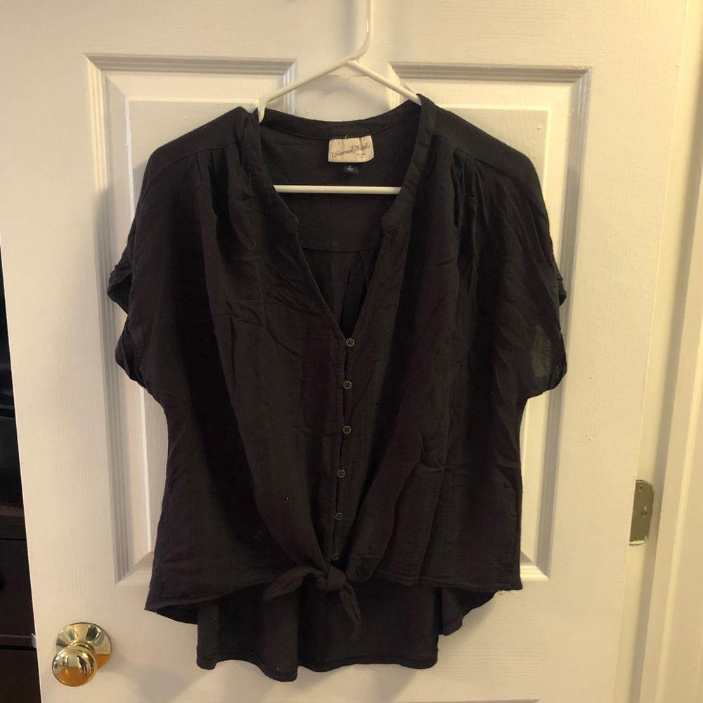 Gray Flowy Tie Front Top